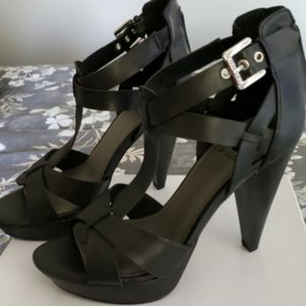 Black stiletto